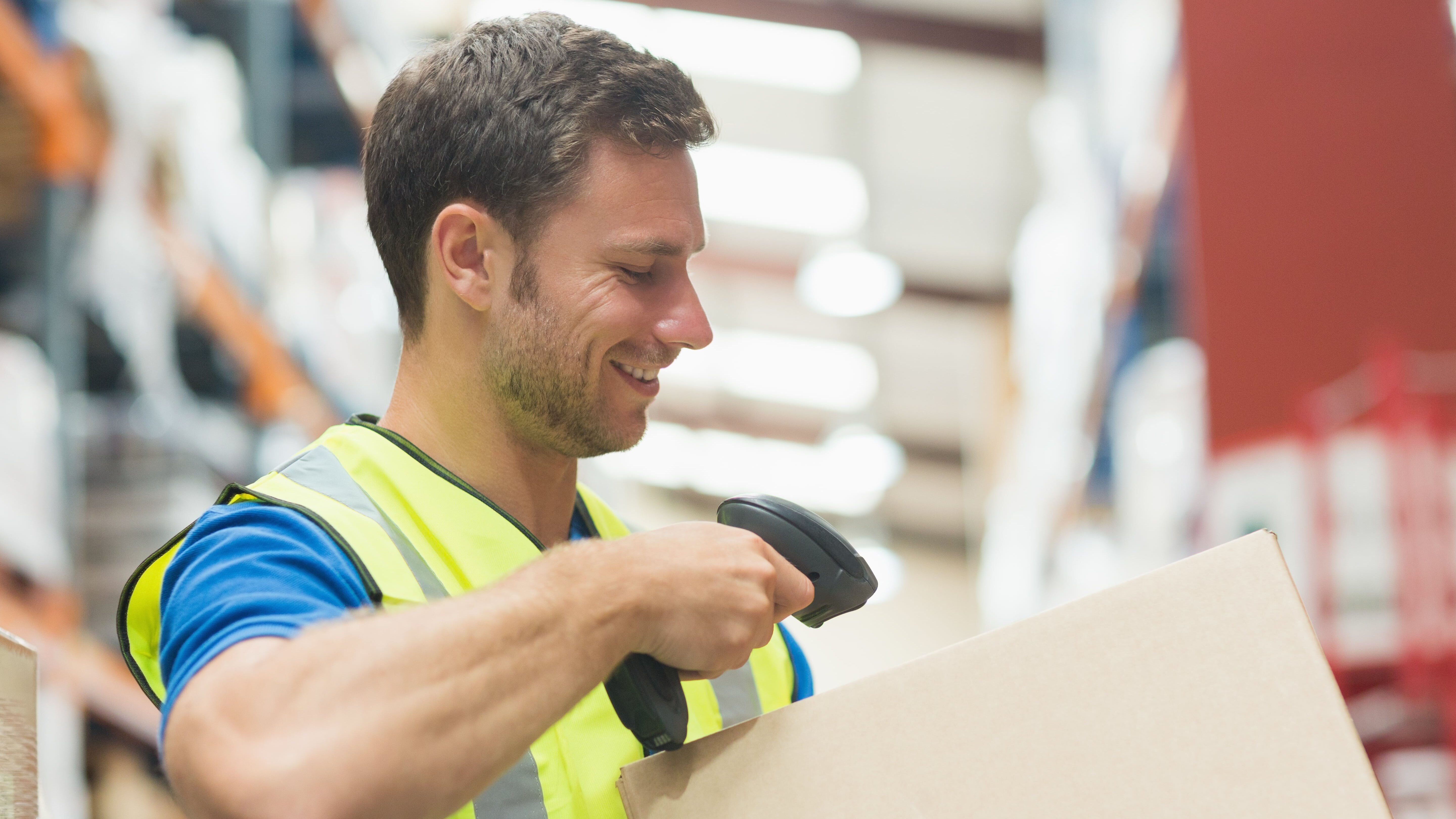 Scanning package in warehouse using Kechie ERP inventory management software